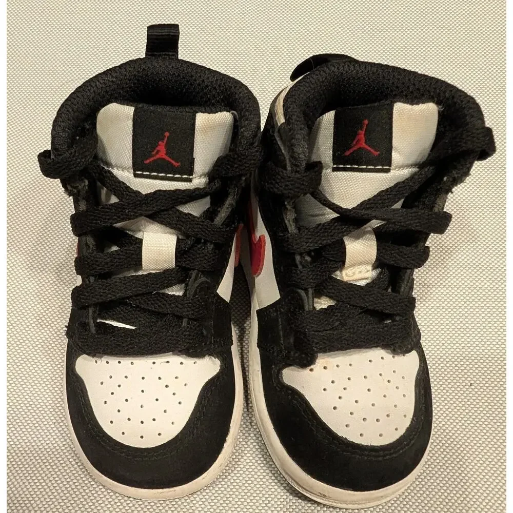 Air Jordan 1 Retro High BT Size 5C 705304-020 Black Red White Toddler